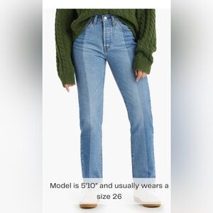 NWOT Two-toned Women’s Levi Jeans